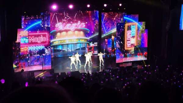 Rosemont Theatre, section: 208, row: L, seat: 7
