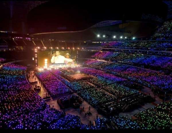 SoFi Stadium, section: 332, row: 3, seat: 16