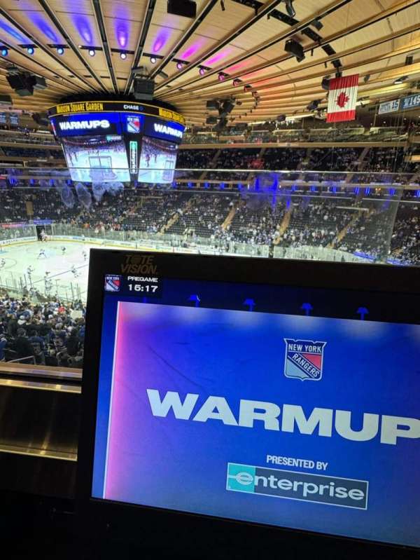 Madison Square Garden, section: 226, row: 1, seat: 14
