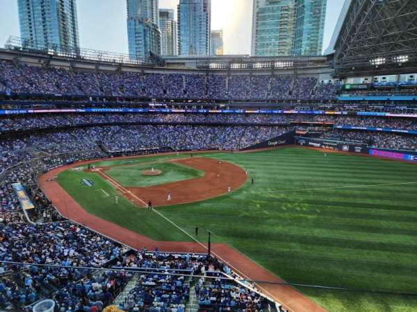 Rogers Centre, section: Suite 420, row: 1, seat: 1