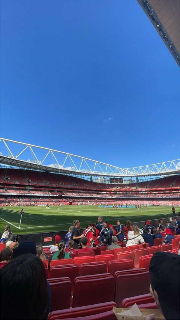 Emirates Stadium, section: 20, row: 9, seat: 628