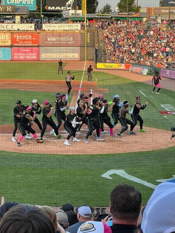 Coca-Cola Park, section: 115, row: R, seat: 4