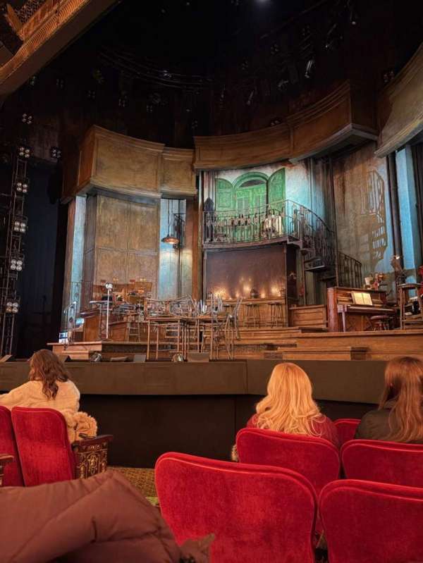 Walter Kerr Theatre, section: Orchestra R, row: F, seat: 4