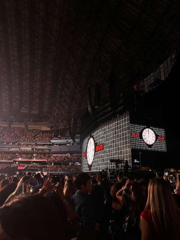 Rogers Centre, section: Floor B2, row: 20, seat: 1