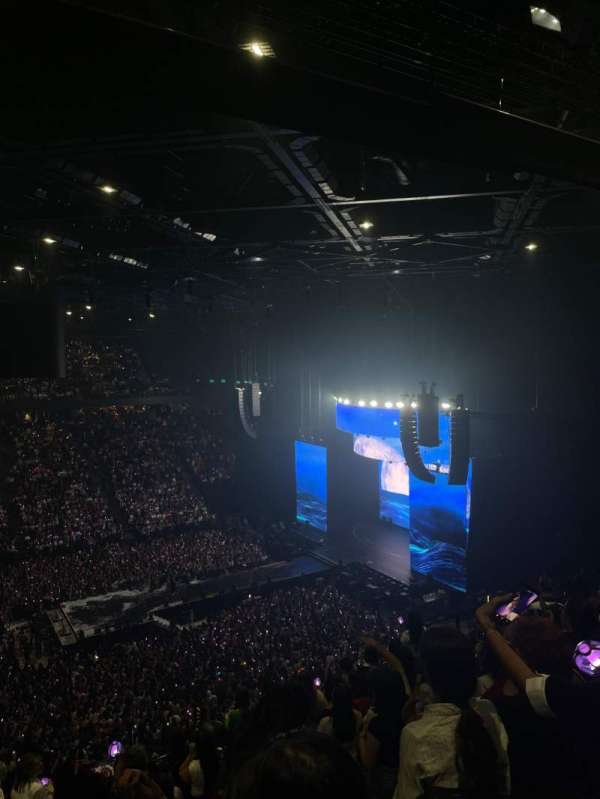 Accor Arena, section: Balcon E, row: 89, seat: 28
