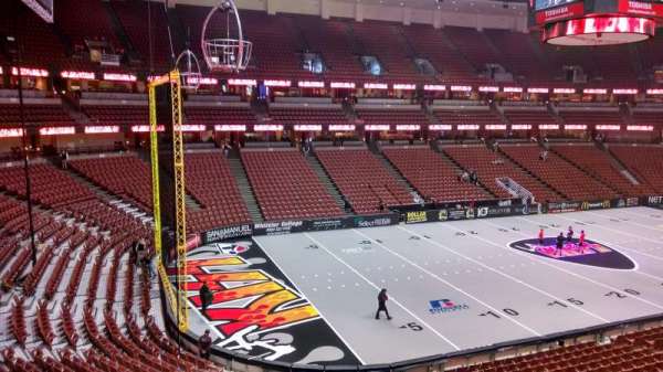 Honda Center, section: 323, row: C, seat: 8