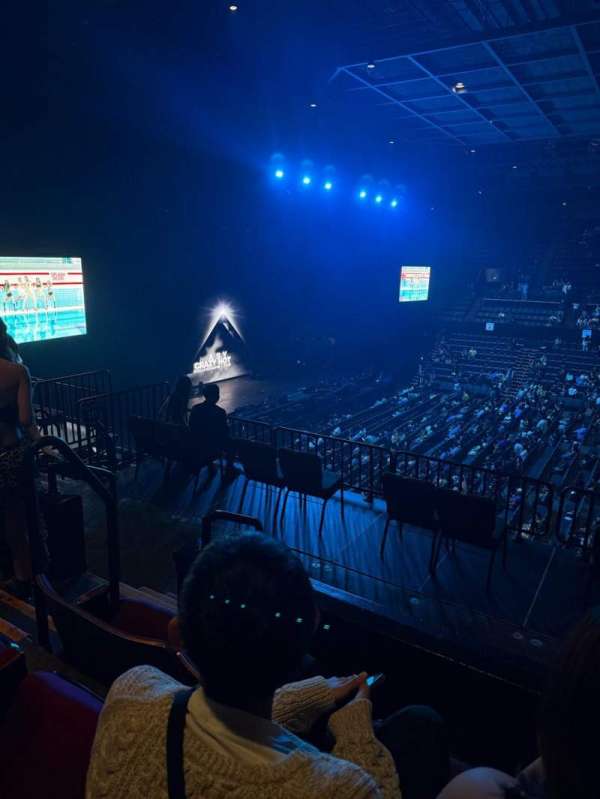 Bill Graham Civic Auditorium, section: 109, row: H, seat: 1