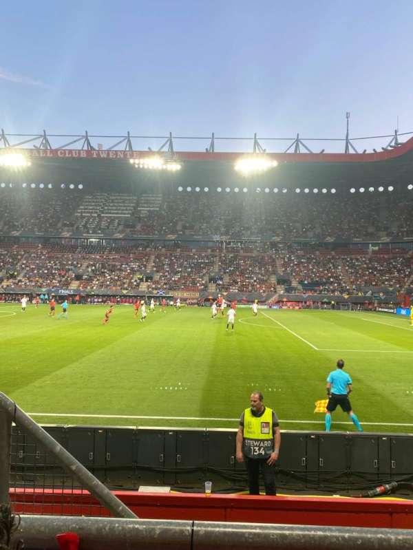 De Grolsch Veste, section: 133, row: 2, seat: 5