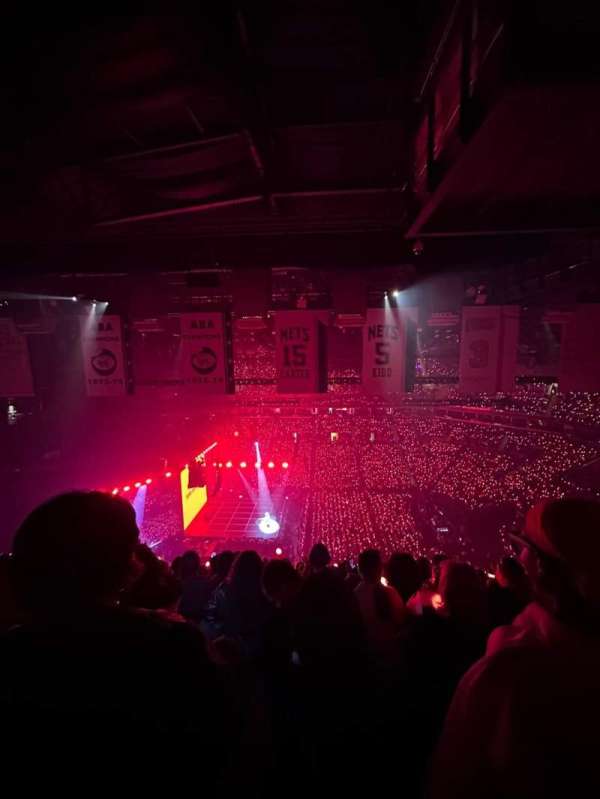 Barclays Center, section: 225, row: 17, seat: 8