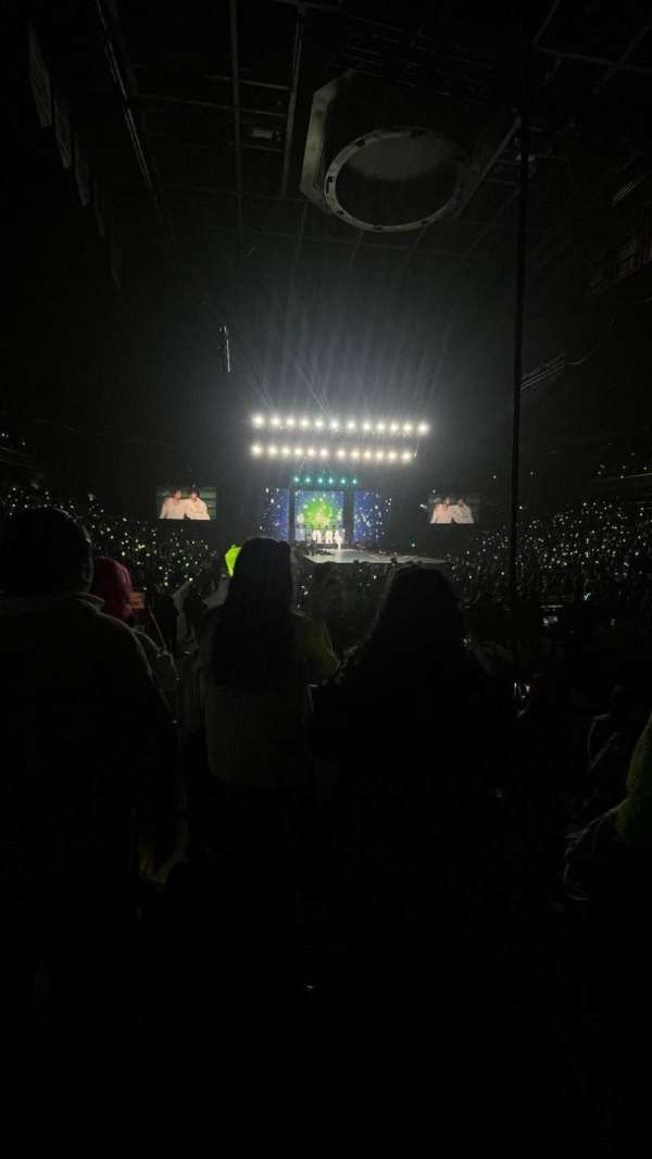 Capital One Arena, section: 104, row: F, seat: 6