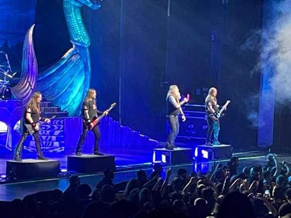 Toyota Oakdale Theatre, section: 209, row: CC, seat: 6