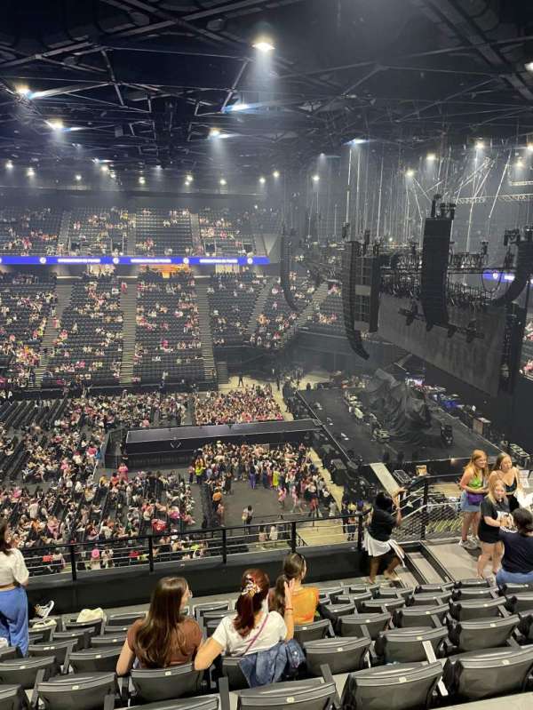 Accor Arena, section: Balcon G, row: 89, seat: 1