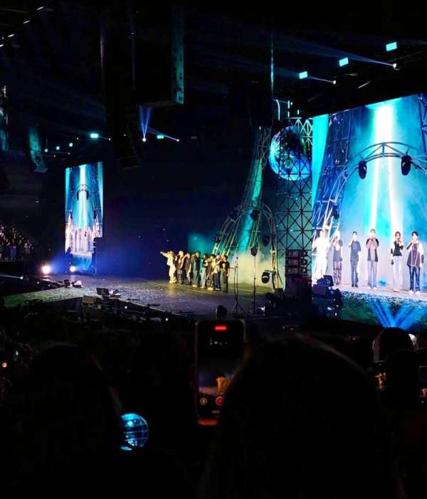ING Arena, section: Gallery G, row: 8, seat: 11