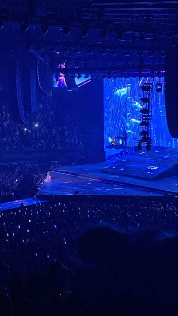 Kia Forum, section: 207, row: 2, seat: 9