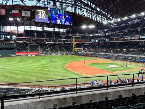 Globe Life Field, section: 106, row: 4, seat: 2