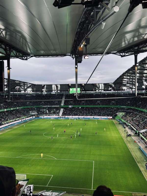 Volkswagen Arena, section: 4, row: 21, seat: 17