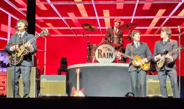 Lowell Memorial Auditorium, section: Floor RGHT CTR, row: B, seat: 7