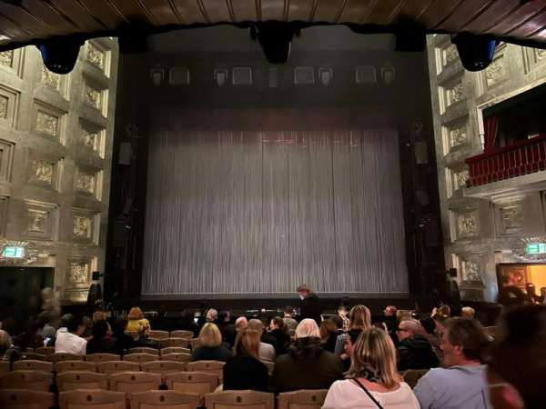 Savoy Theatre, section: Stalls, row: M, seat: 15
