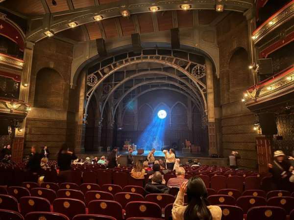 Lyric Theatre, section: Orchestra R, row: Q, seat: 18