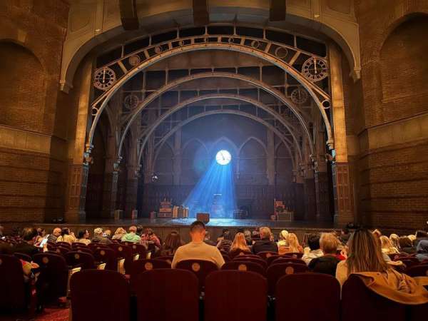 Lyric Theatre, section: Orchestra R, row: L, seat: 6