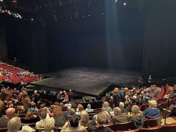 Vivian Beaumont Theater, section: Orchestra RC, row: P, seat: 409