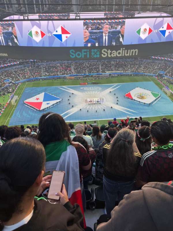 SoFi Stadium, section: 539, row: 15, seat: 6