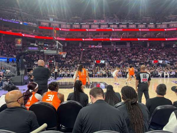 Chase Center, section: 4, row: A1, seat: 18