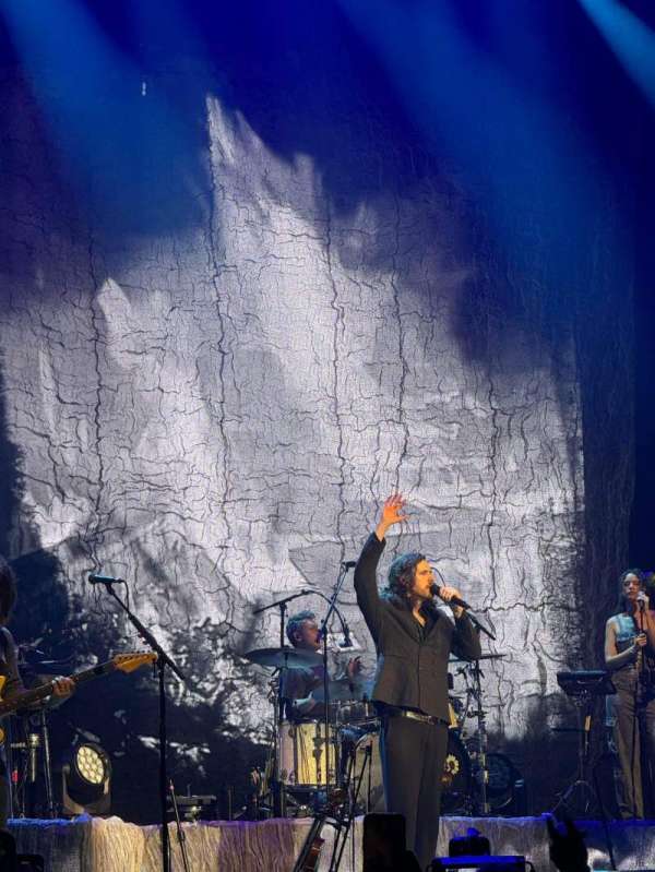 Hollywood Casino Amphitheatre, section: 101, row: H, seat: 3