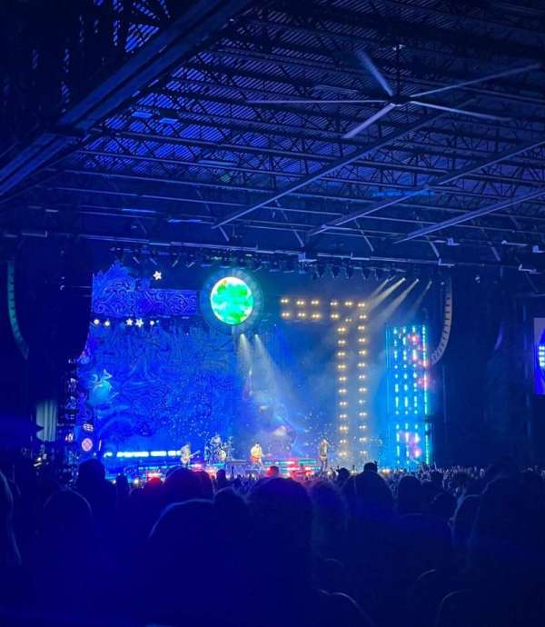 Hollywood Casino Amphitheatre, section: 203, row: MM, seat: 25