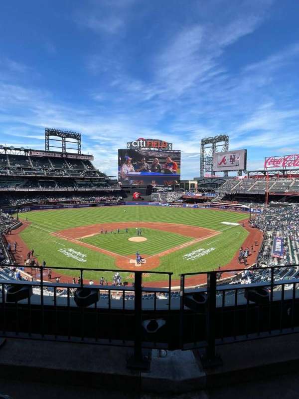 Citi Field, section: 319, row: 2, seat: 8