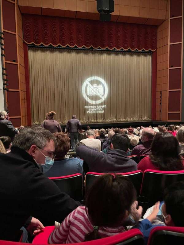 Uihlein Hall, section: Orchestra L, row: T, seat: 14