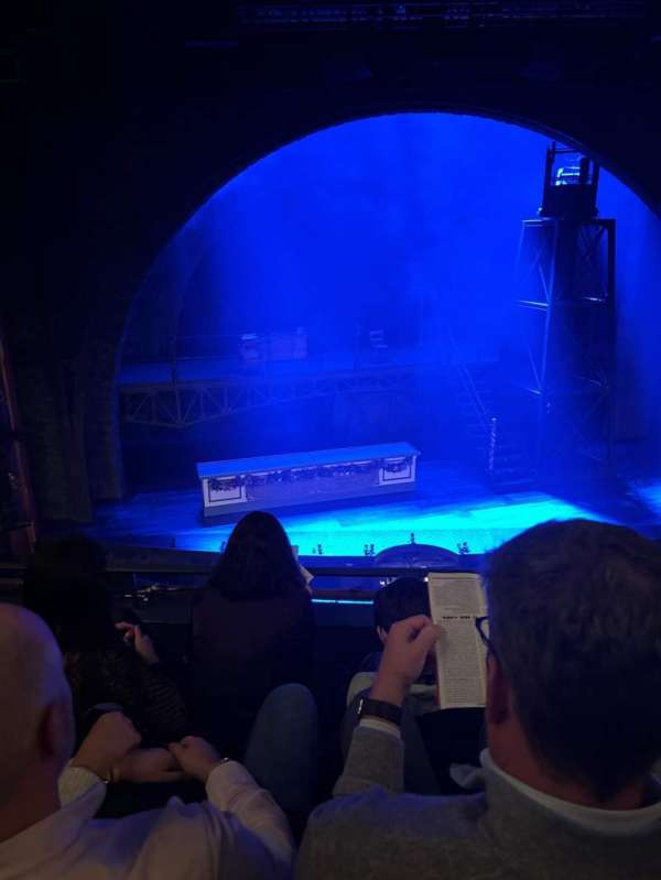 Lunt-Fontanne Theatre, section: Front Mezzanine C, row: C, seat: 105