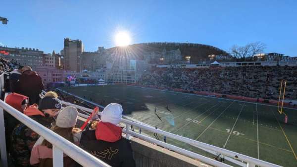 Percival Molson Memorial Stadium, section: R2, row: 2, seat: 23