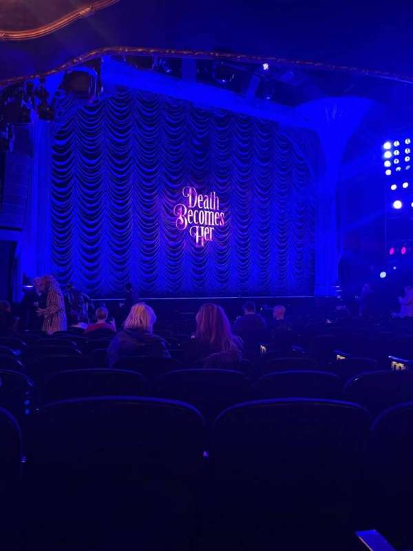 Lunt-Fontanne Theatre, section: Orchestra L, row: Q, seat: 11
