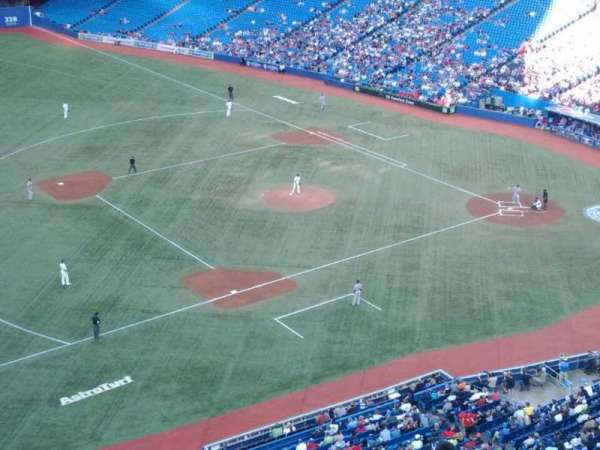 Rogers Centre, section: 533, row: 10, seat: 17