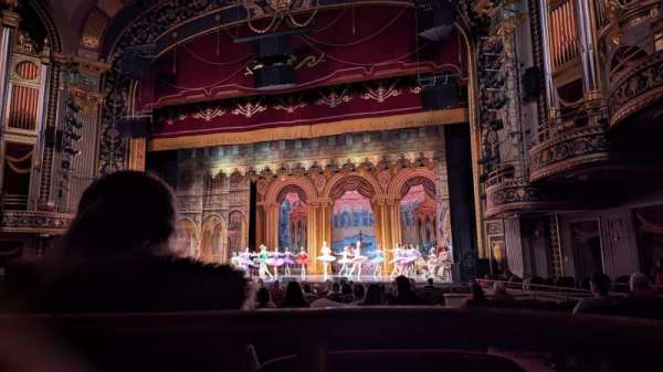 Palace Theater, Waterbury, section: Lower Orchestra, row: Mid Box, seat: D125