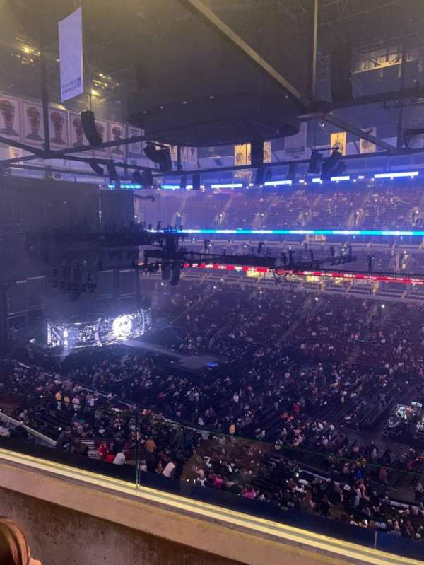 United Center, section: 315, row: 2, seat: 2