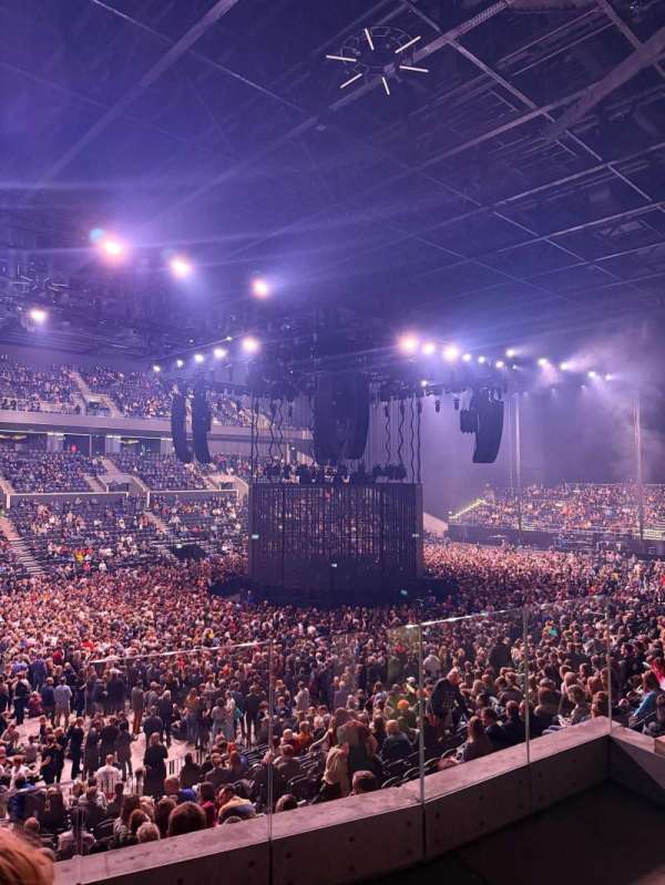 Royal Arena, section: 106, row: 25, seat: 107