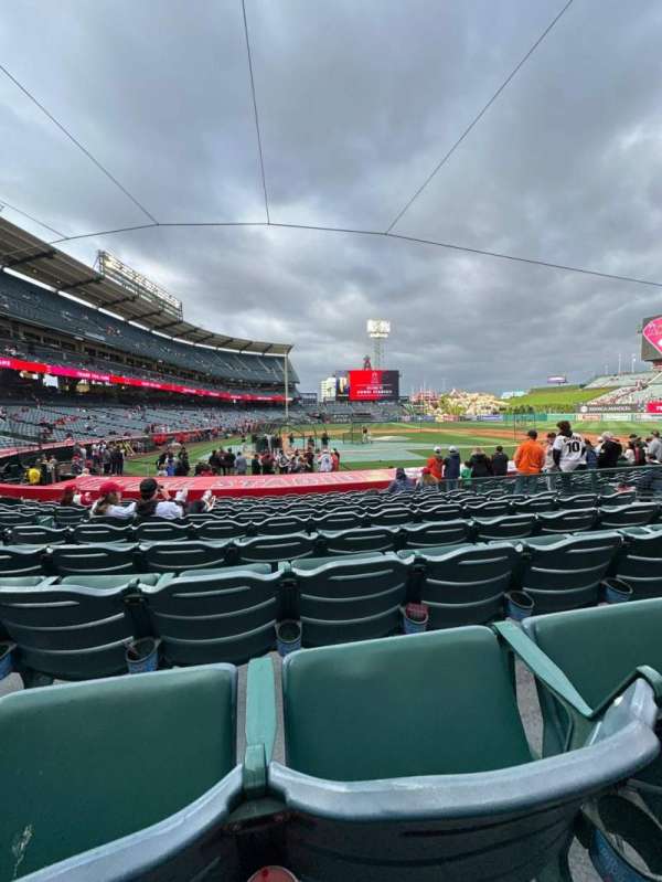 Angel Stadium, section: 122, row: N, seat: 6