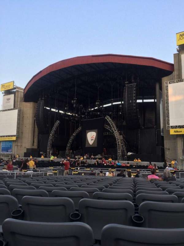 Jones Beach Theater, section: E, row: TT, seat: 6