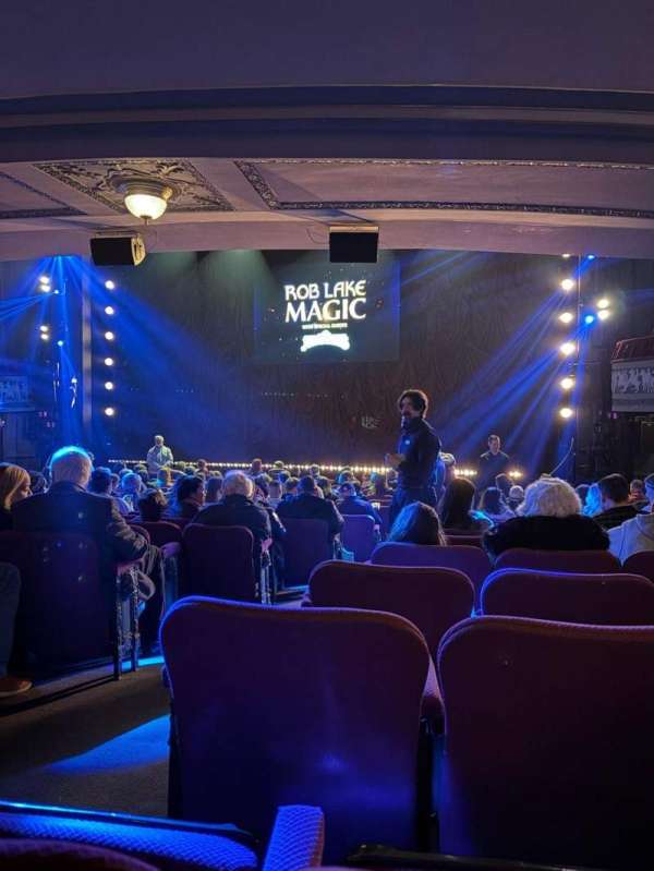 Broadhurst Theatre, section: Orchestra R, row: Q, seat: 4