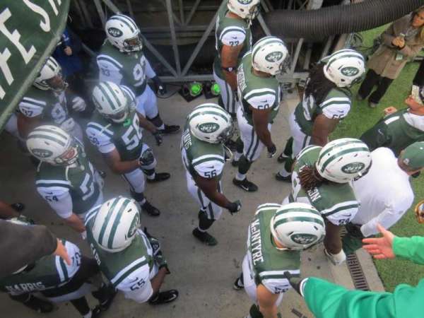 MetLife Stadium, section: 123, row: 3 (1st Row), seat: 3
