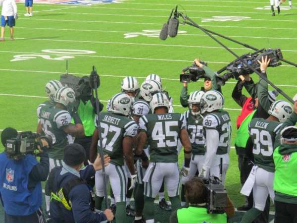 MetLife Stadium, section: 123, row: 4 (2nd Row), seat: 3