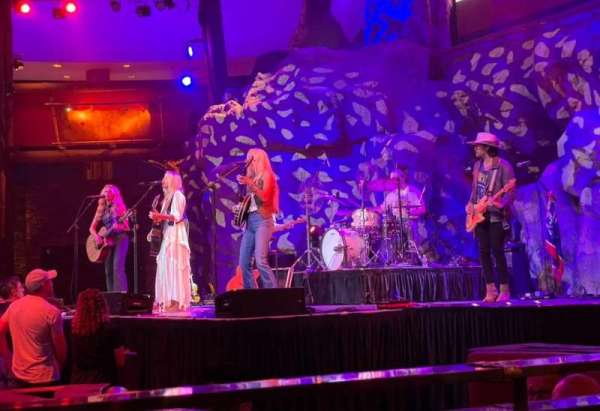 The Wolf Den at Mohegan Sun, row: 2