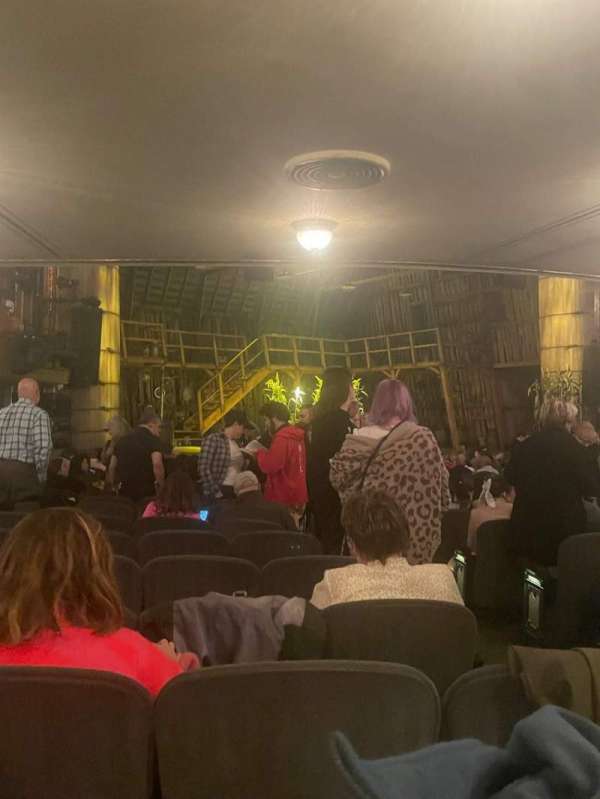 Nederlander Theatre, section: Orchestra L, row: Q, seat: 5