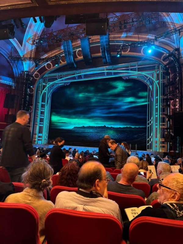Broadway Theatre - 53rd Street, section: Orchestra R, row: Q, seat: 7