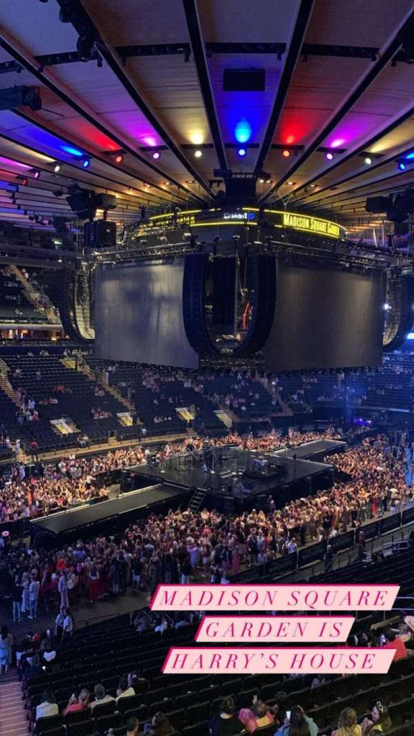 Madison Square Garden, section: 208, row: 1, seat: 9