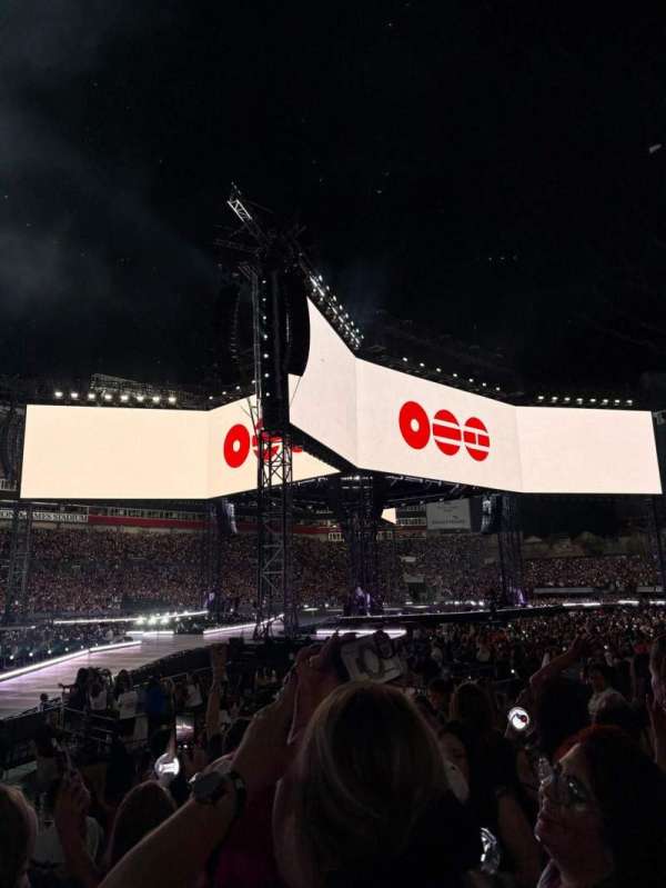 Raymond James Stadium, section: 132, row: G, seat: 5