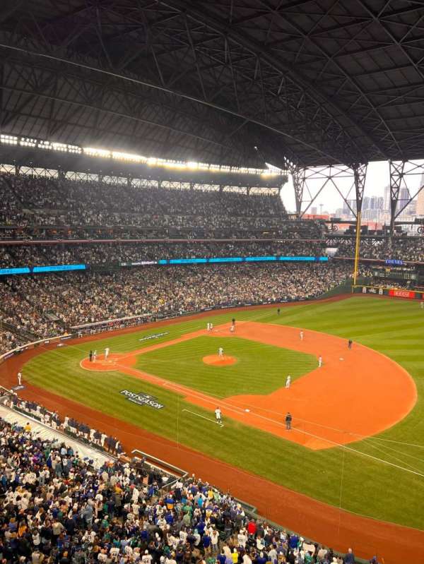 T-Mobile Park, section: 318, row: 1, seat: 24