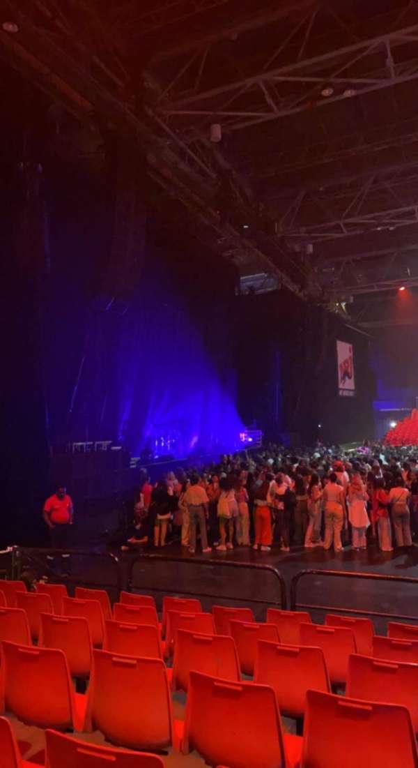 Zénith Paris, section: J, row: 11, seat: 124